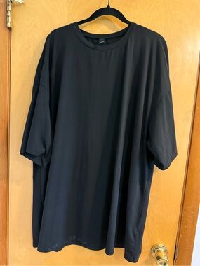 SHEIN Black Relaxed Short Sleeve Tee